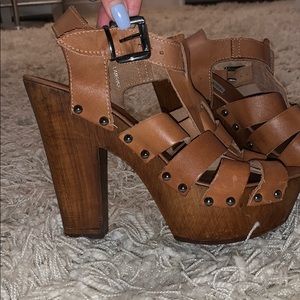 Steve Madden ‘Larissa’ heels